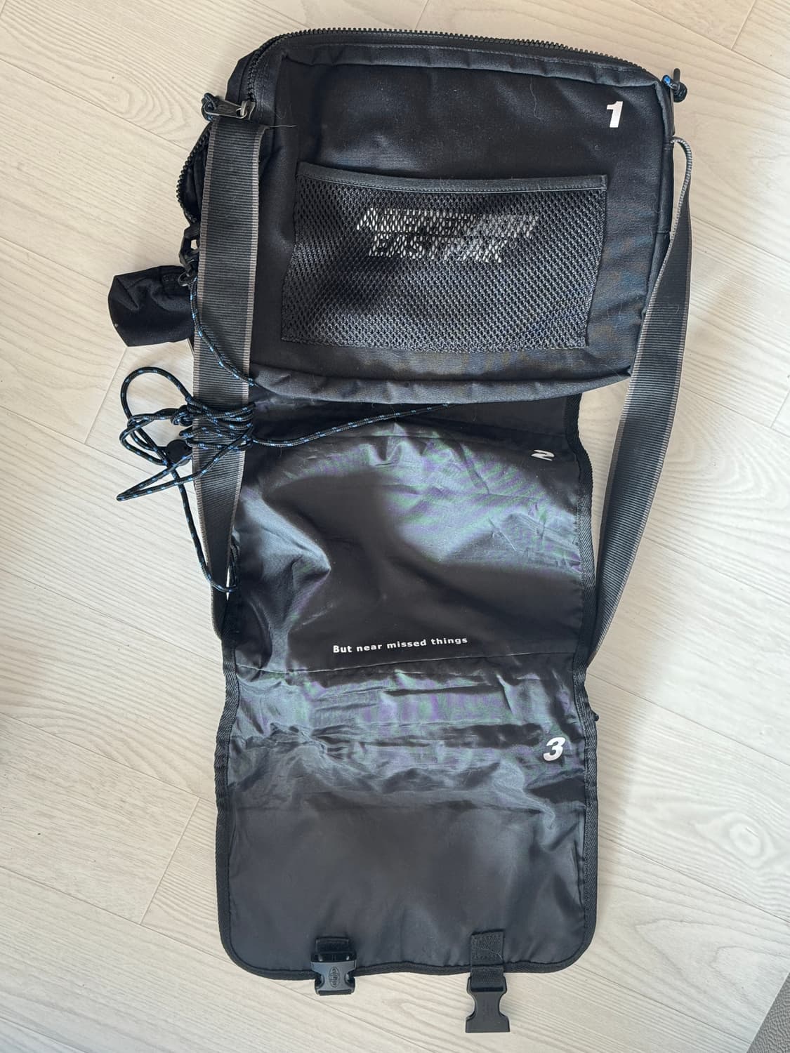 EASTPAK x ADERERROR 콜라보 메신저백 상품이미지3