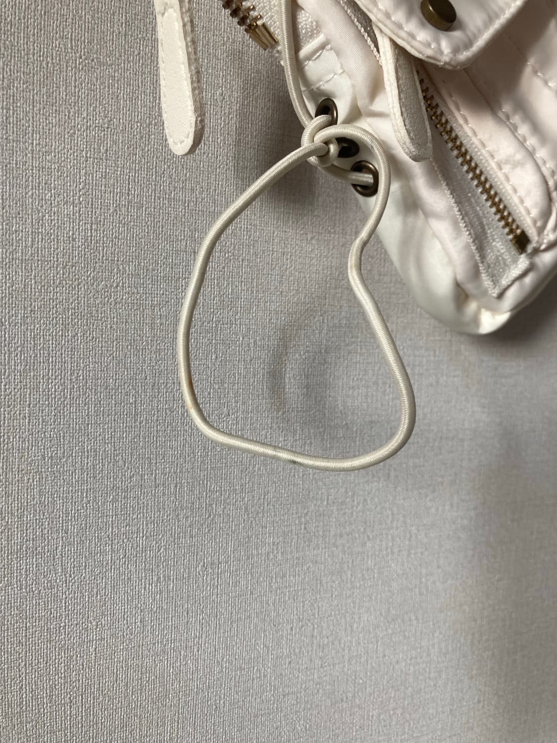 기준 미니백 나일론 화이트 상품이미지9