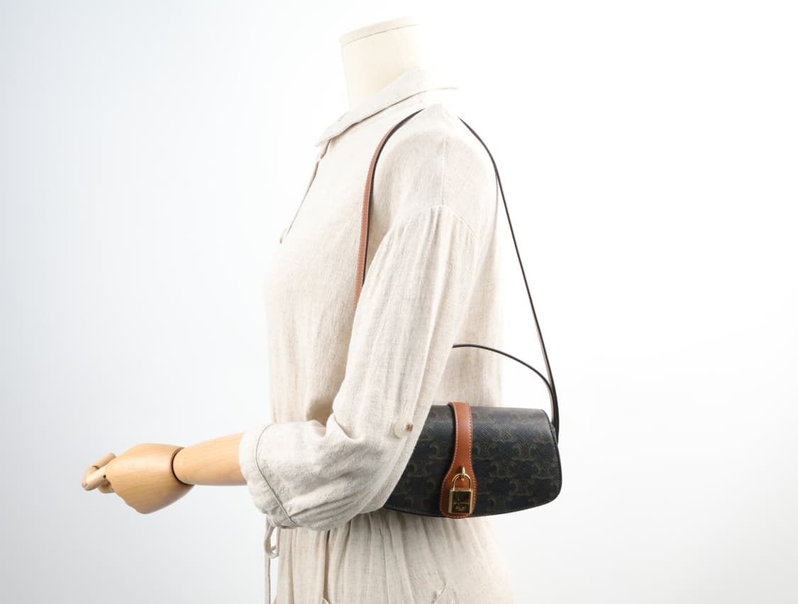 셀린느 클러치 온 스트랩 타부 트리옹프 캔버스 숄더백 상품이미지10