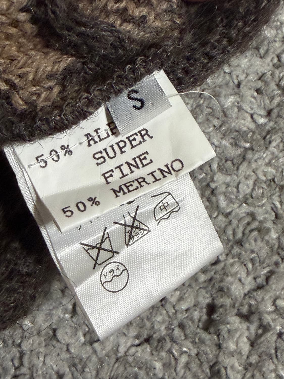 버나드윌헴 알파카 울 후드 니트 상품이미지5