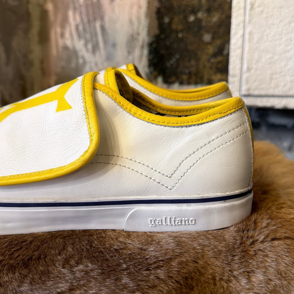 존갈리아노 레더 벨크로 스니커즈 상품이미지3