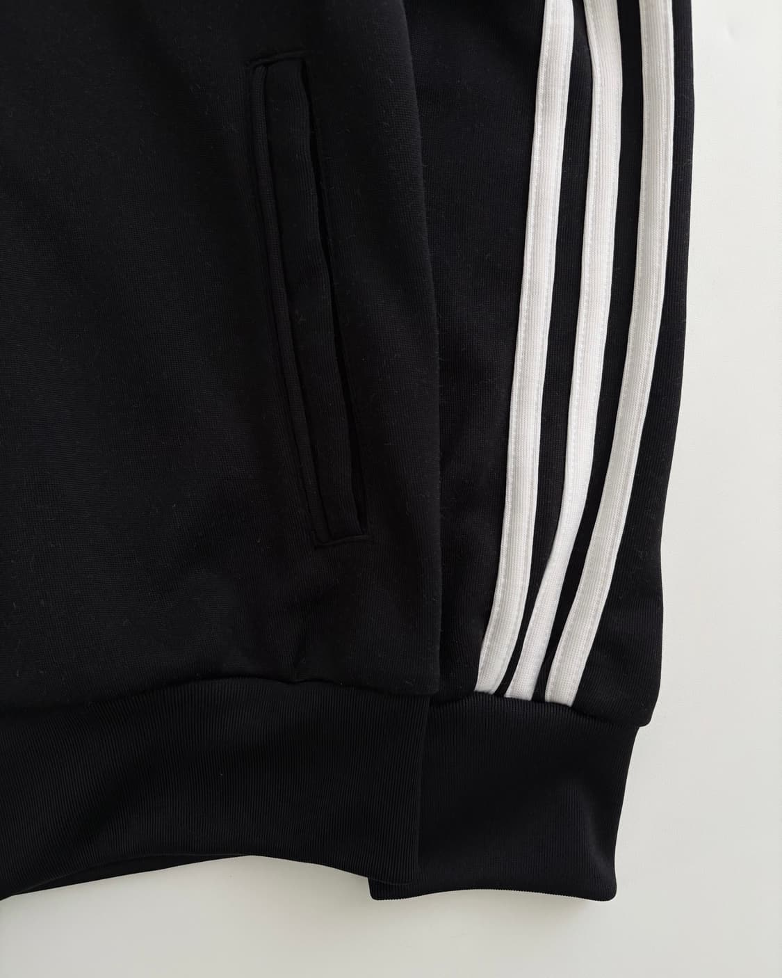 Adidas 아디다스 블랙컬러 SST 유넥 트랙탑 상품이미지7