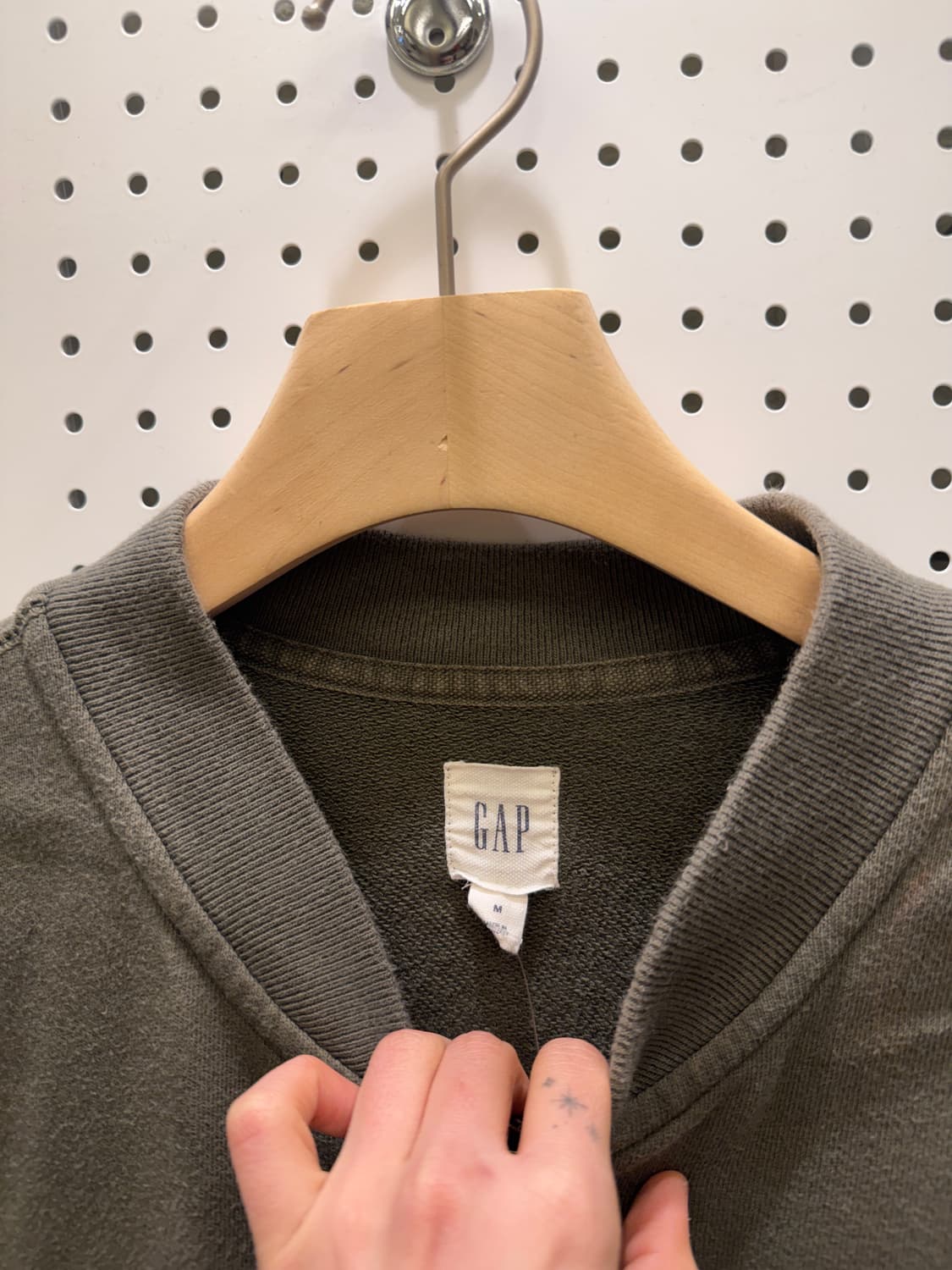 갭 카키 빅로고 코튼 집업 U358 상품이미지4