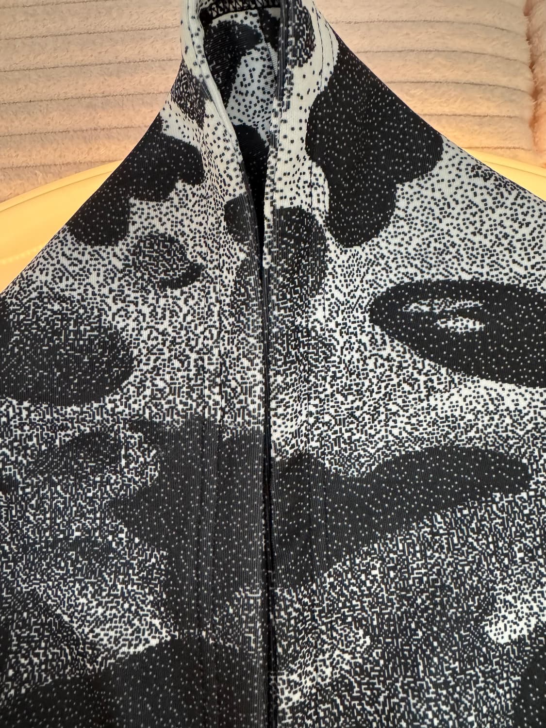 A BATHING APE 베이프 노이즈 카모 로고 풀오버 후디 상품이미지9