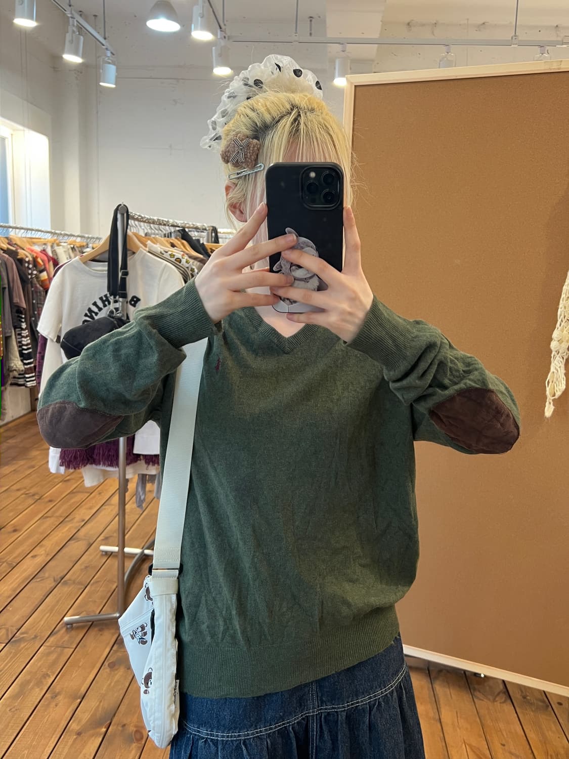 폴로 카키 브이넥 니트  상품이미지4