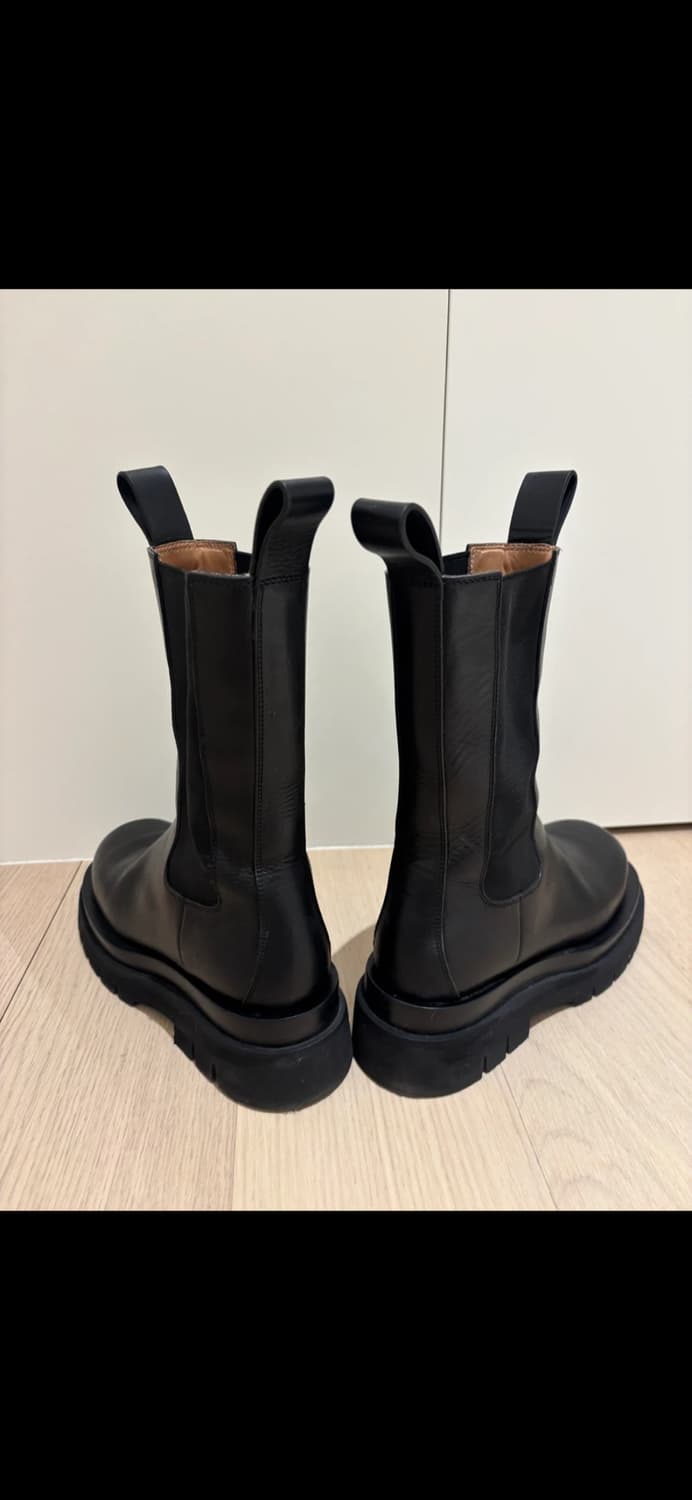 보테가베네타 타이어 부츠 (150만원) 상품이미지3