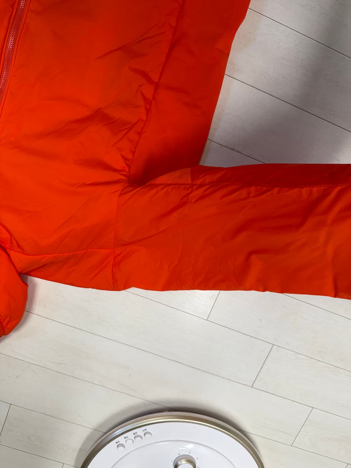 아크테릭스 아톰 L 사이즈 상태 최상상상 방금 찍었고 찍고나서는 절대 안 상품이미지6