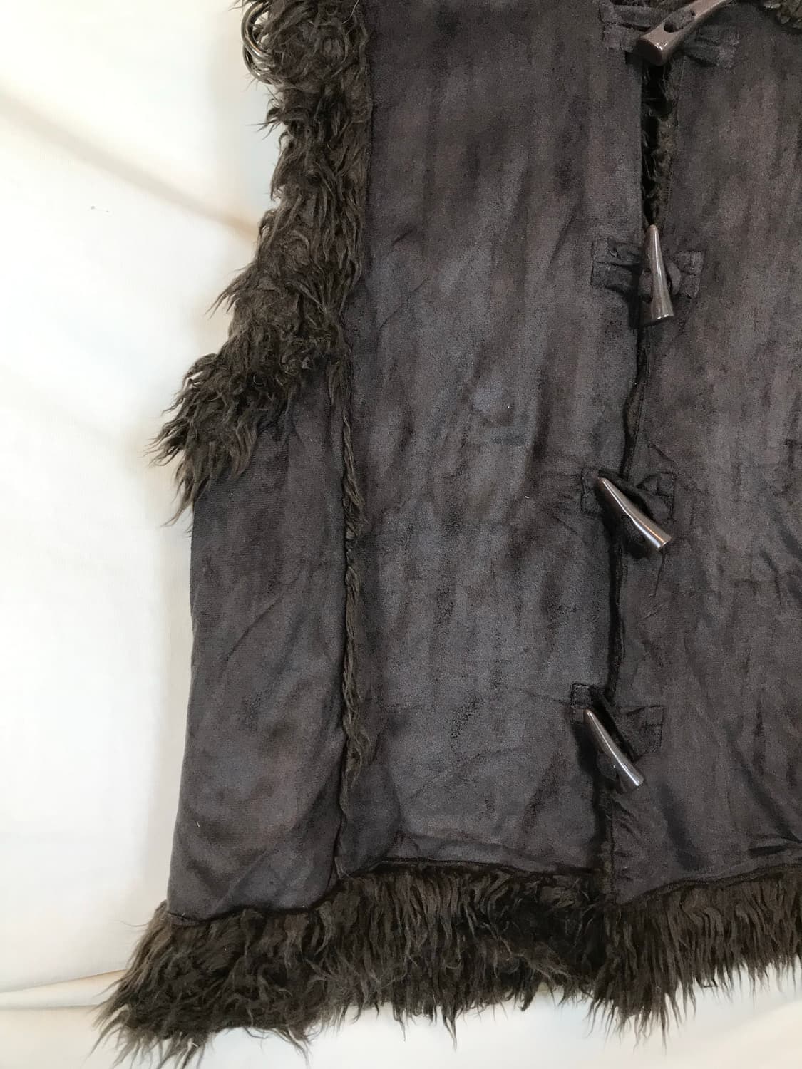 볼 버튼 포인트 퍼 트리밍 베스트 상품이미지3