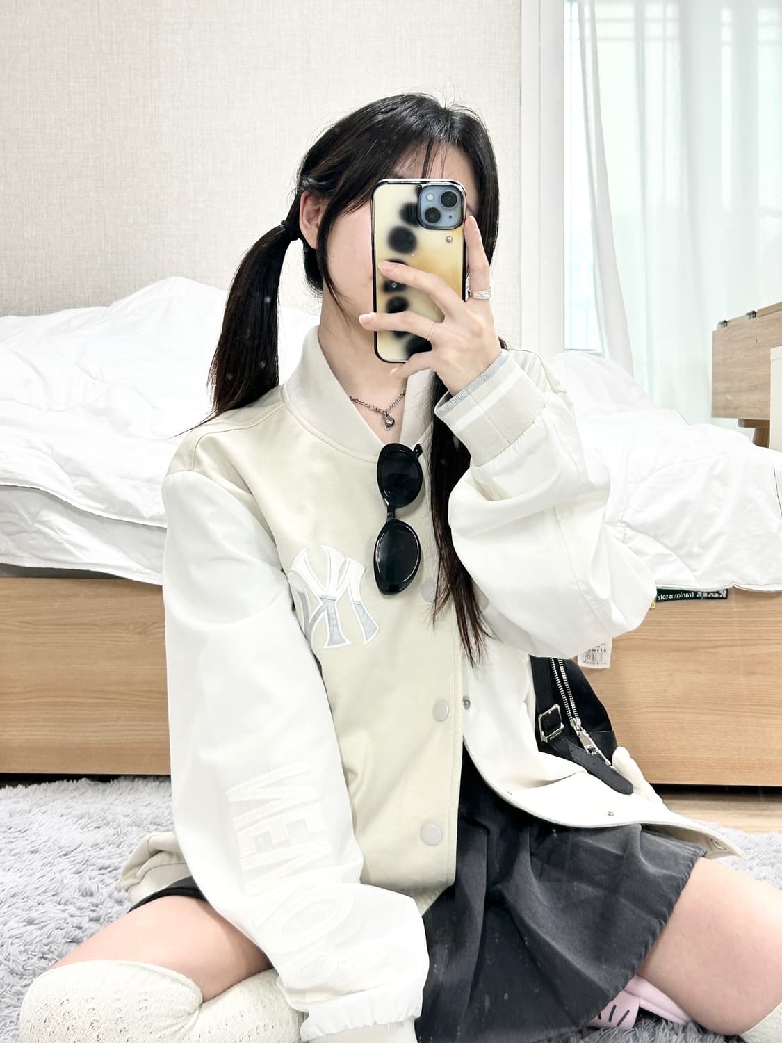 MLB 뉴욕양키스 베이지 배색 바시티자켓 상품이미지5