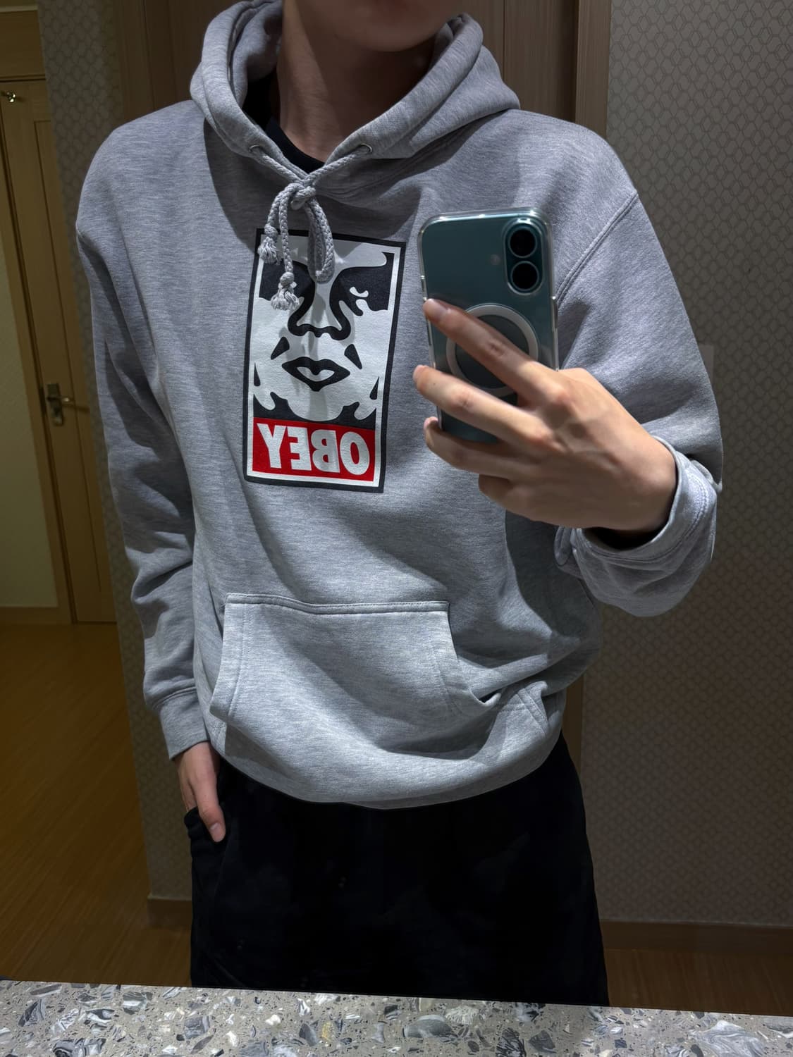 [M] 오베이(OBEY) 아이코닉 아이즈 빅 로고 후드티 (그레이) 상품이미지2