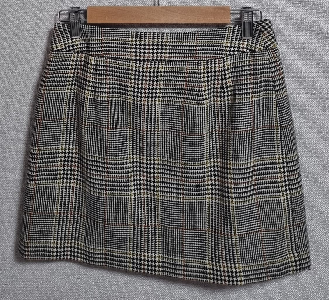 64사이즈) BCBG 비씨비지 울혼방 체크 스커트 상품이미지2