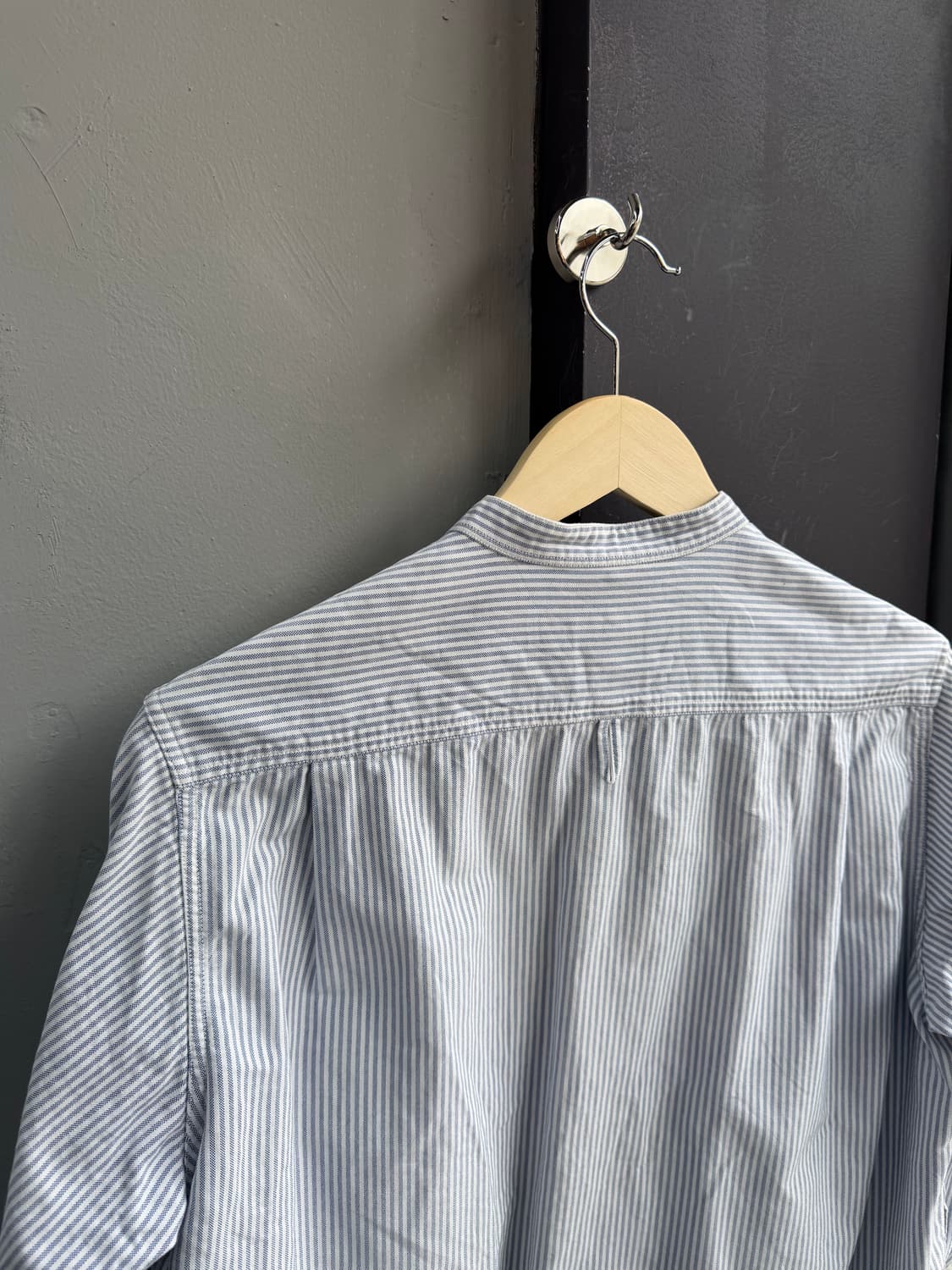 36/ 단톤 카라밴딩 스트라이프 미니로고 셔츠 상품이미지6