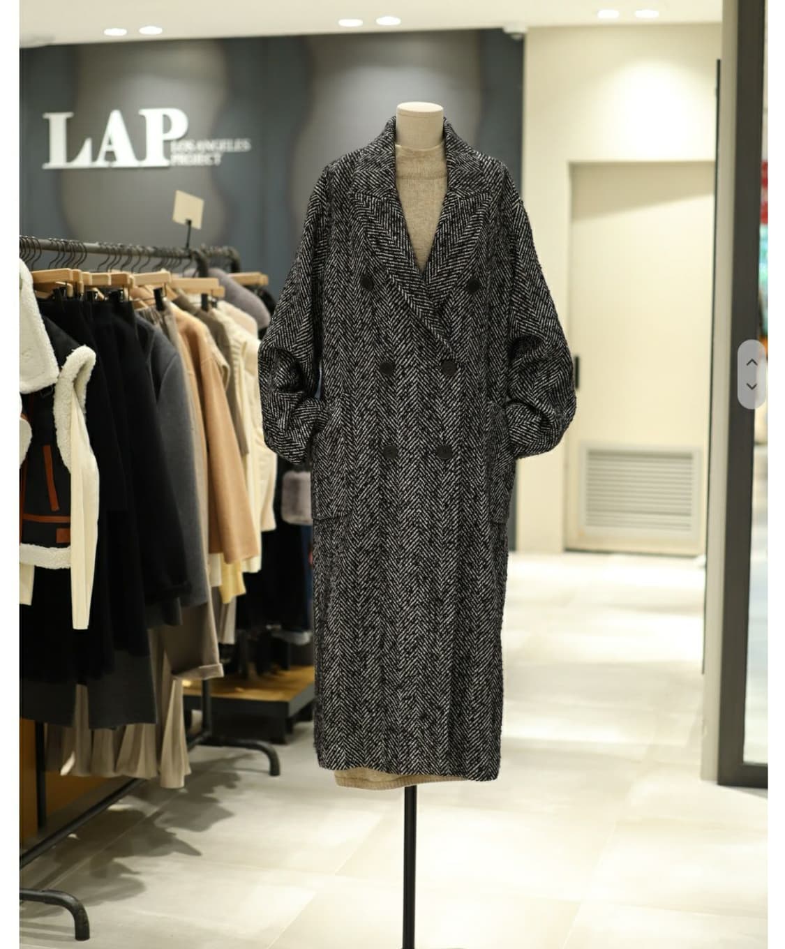 (택있는새옷) LAP 헤링본 더블롱코트 상품이미지1