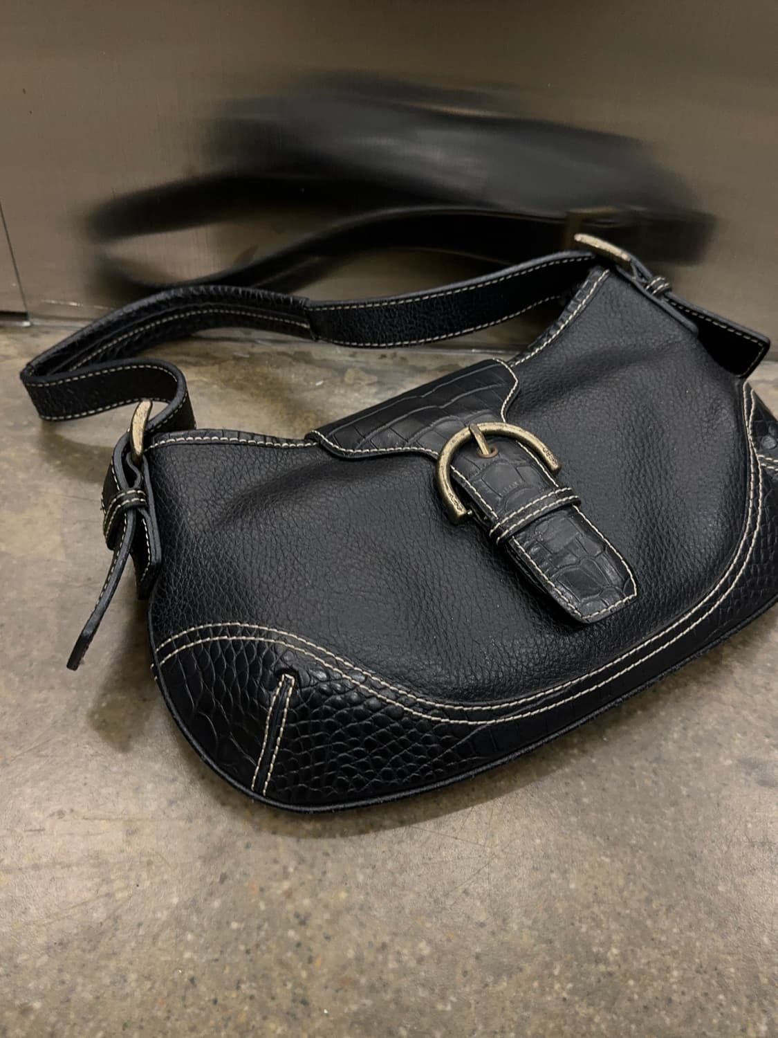 Black leather soulder bag 상품이미지2