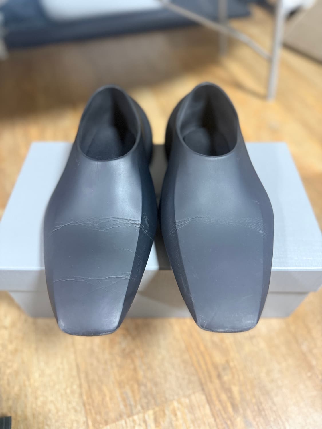 발렌시아가 스페이스슈 무광 42 상품이미지2