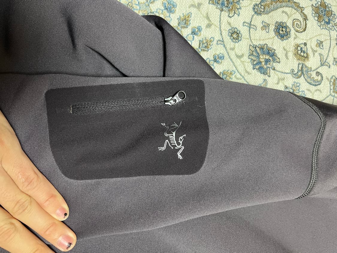 ARCTERYX RHO AR 기모 반집업  상품이미지4