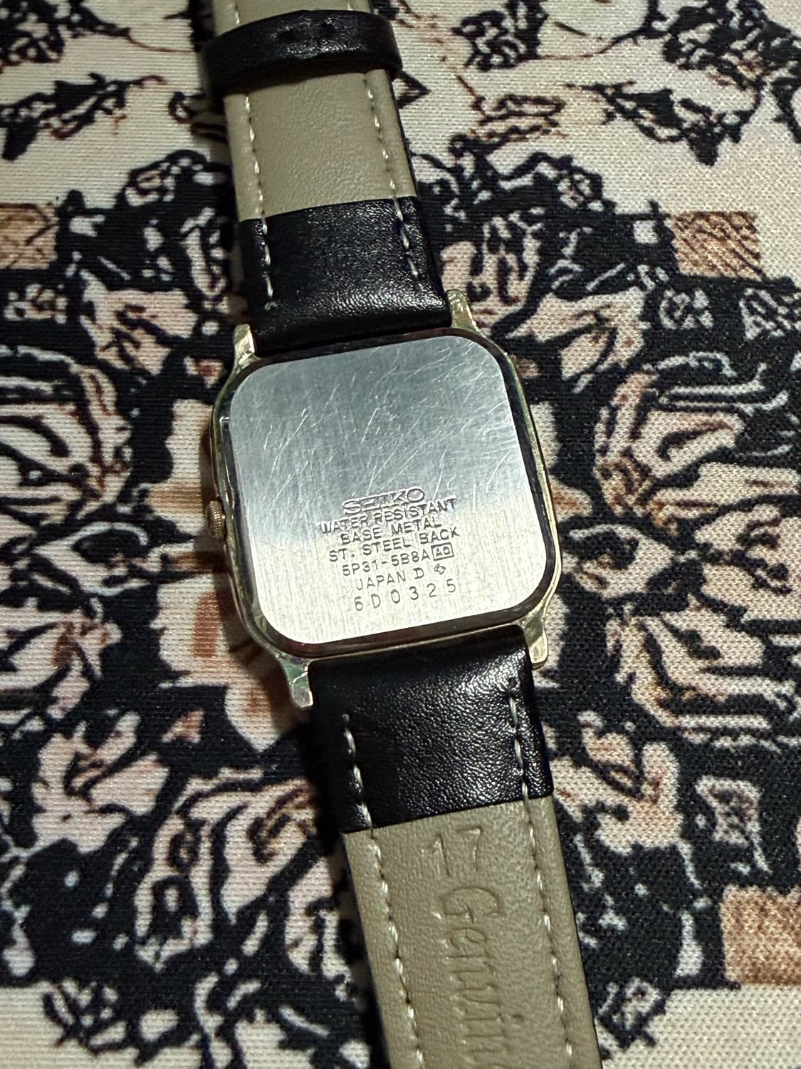 SEIKO 빈티지 쿼츠 시계 상품이미지3