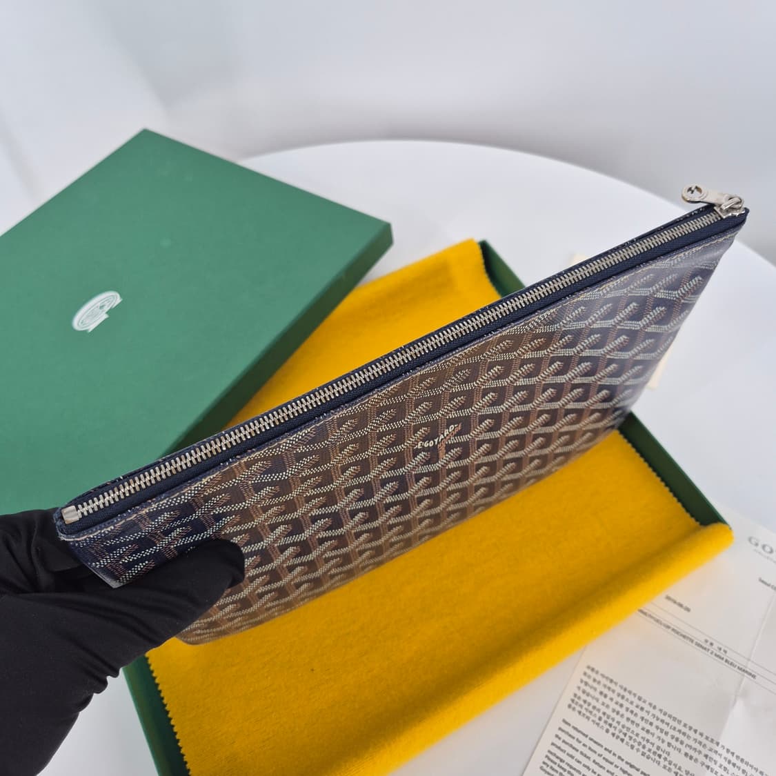 고야드 세나 클러치백 MM 스페셜 네이비 상품이미지4