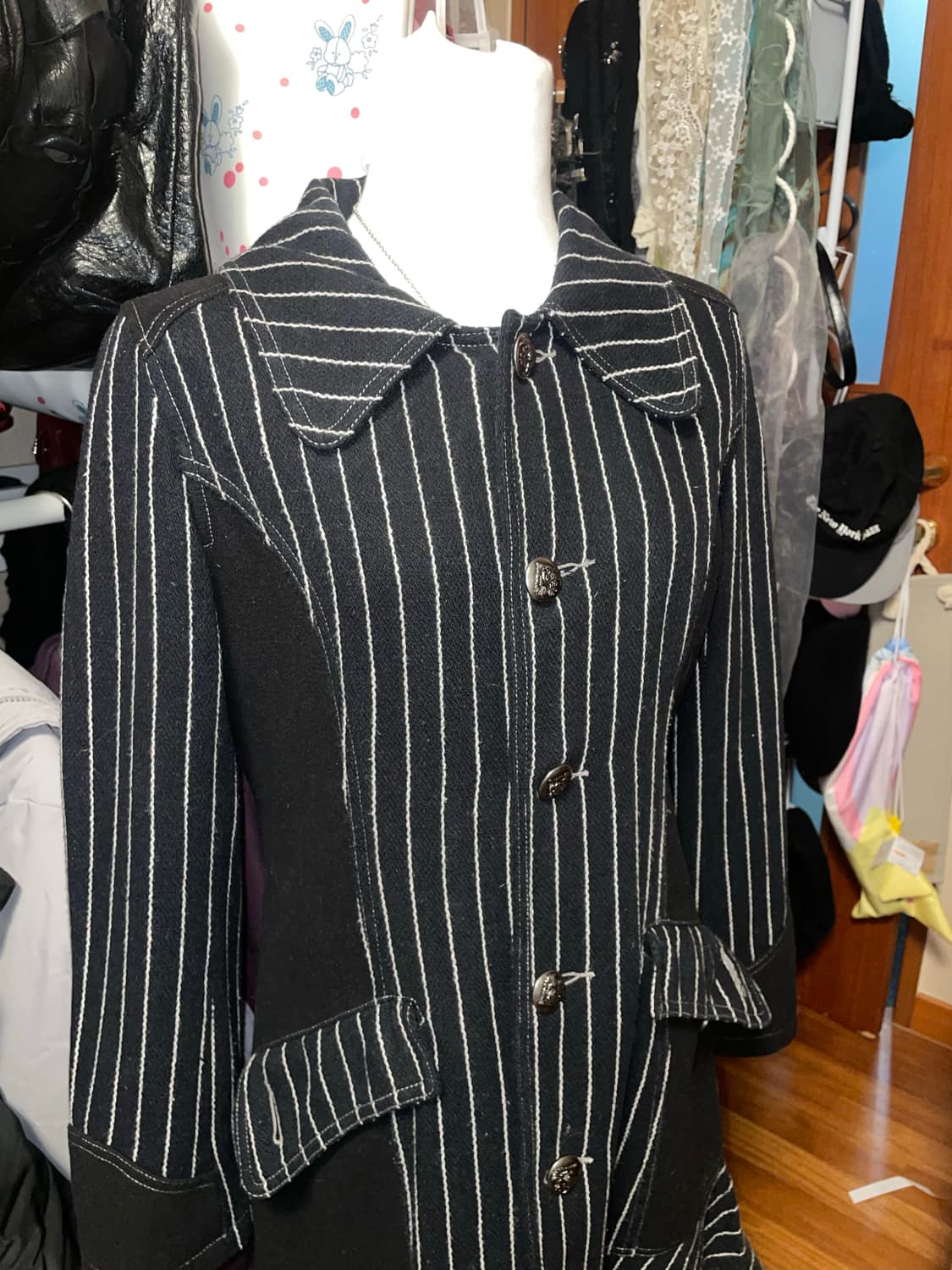 알곤퀸즈 스트라이프 코트 상품이미지3