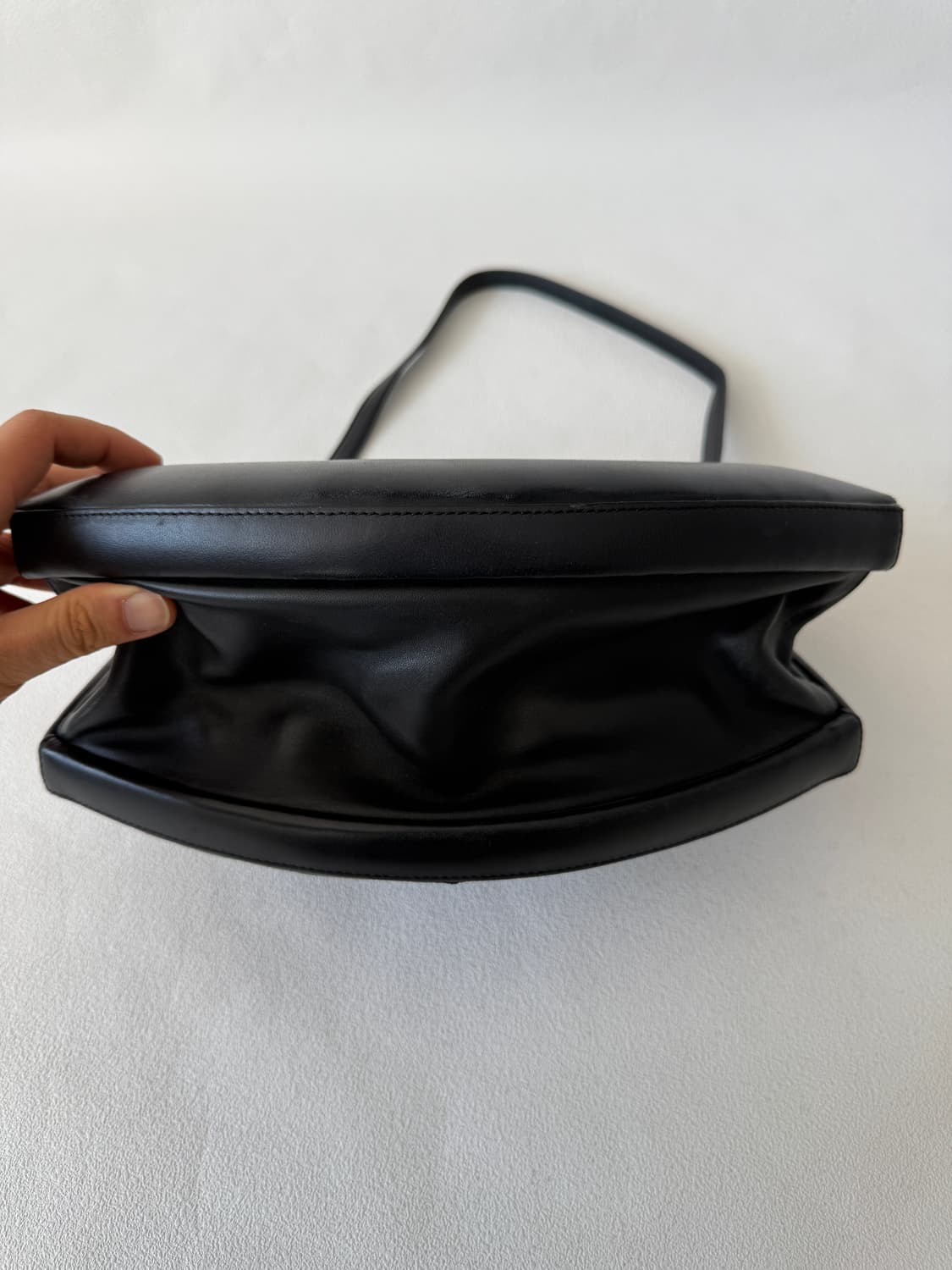 아카이브앱크(Archivepke) 레더 프레임백 상품이미지5