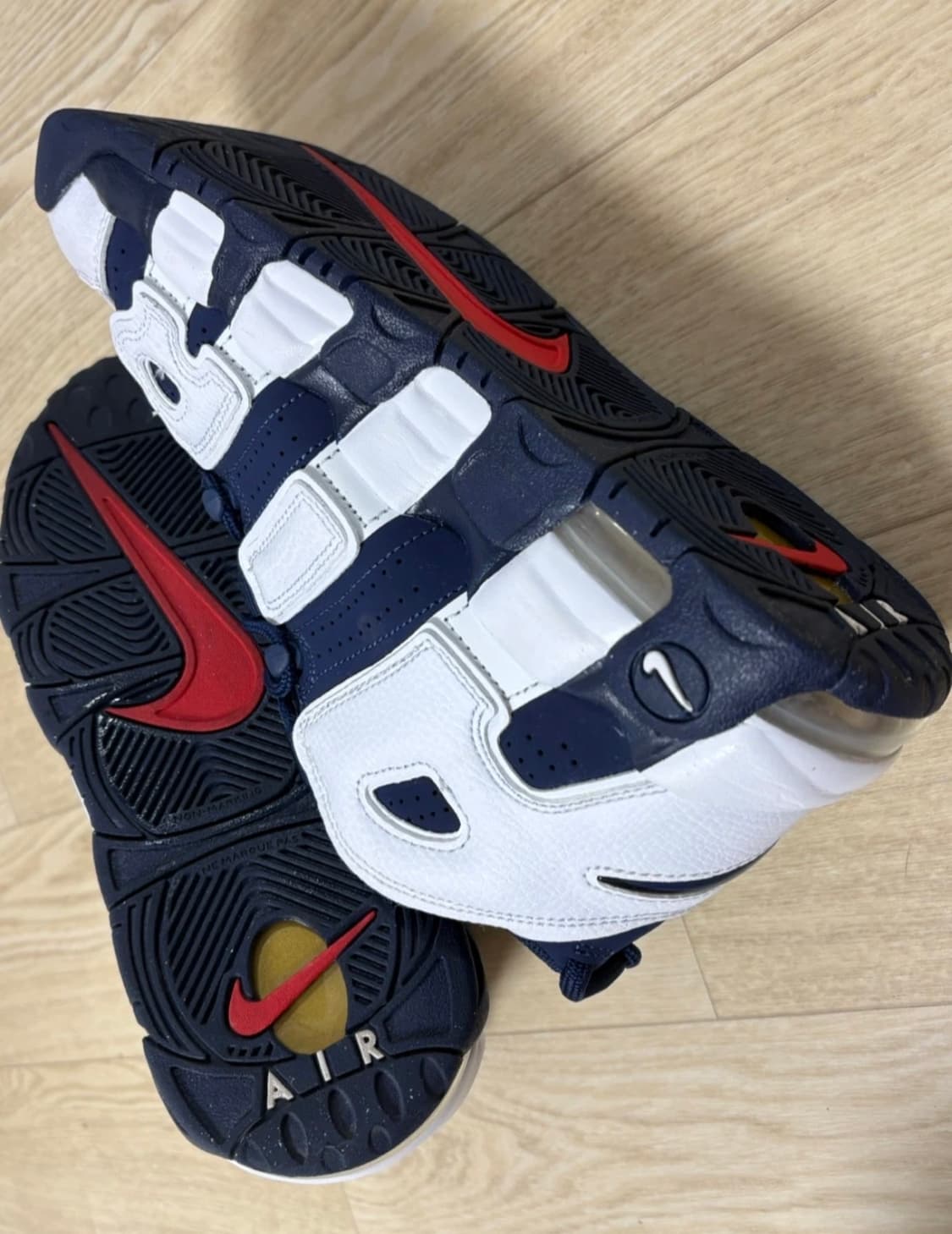 나이키 에어 모어 업템포 250 m 상품이미지4