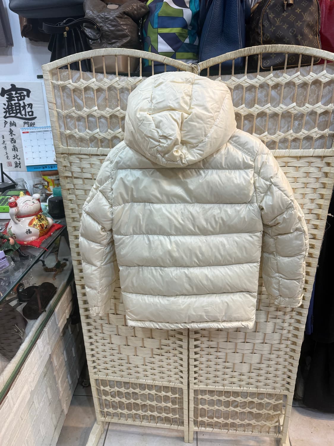 00/44 정품 몽클레어 마야 후드패딩 팝니다 상품이미지10