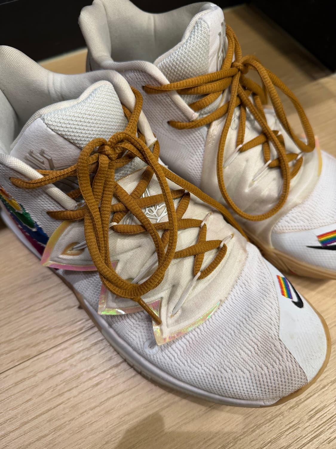 Nike Zoom Kyrie 5 Be True PE Promo 상품이미지2