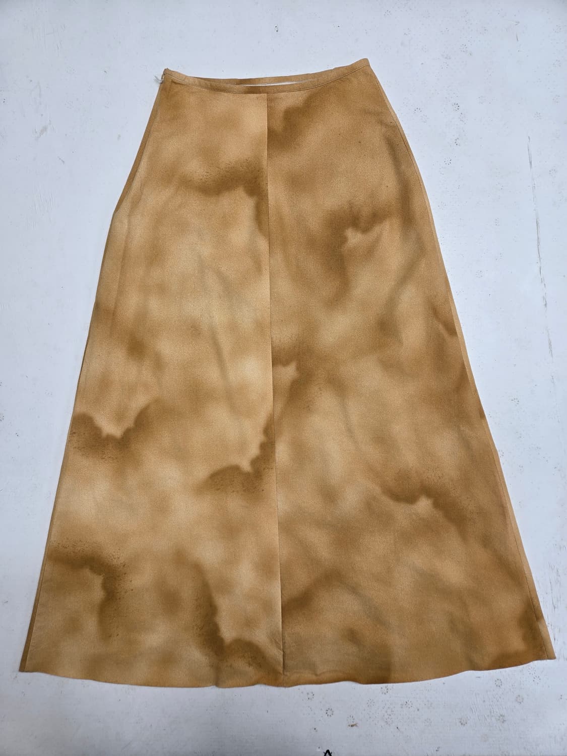 플랜테이션 스웨이드롱 스커트 썬 컷아웃 이세이미야케 상품이미지2