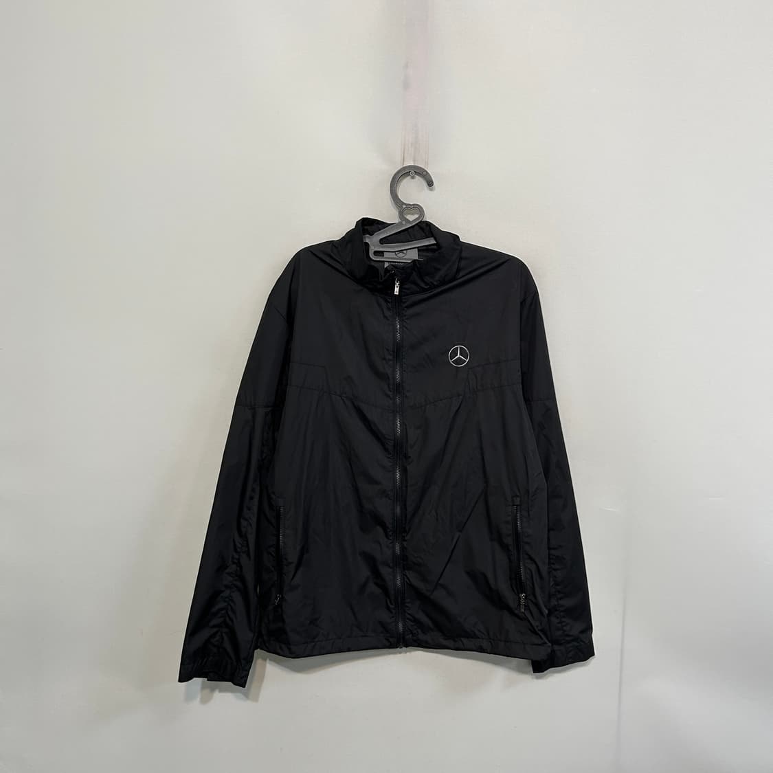 벤츠 남성 바람막이 L 상품이미지1