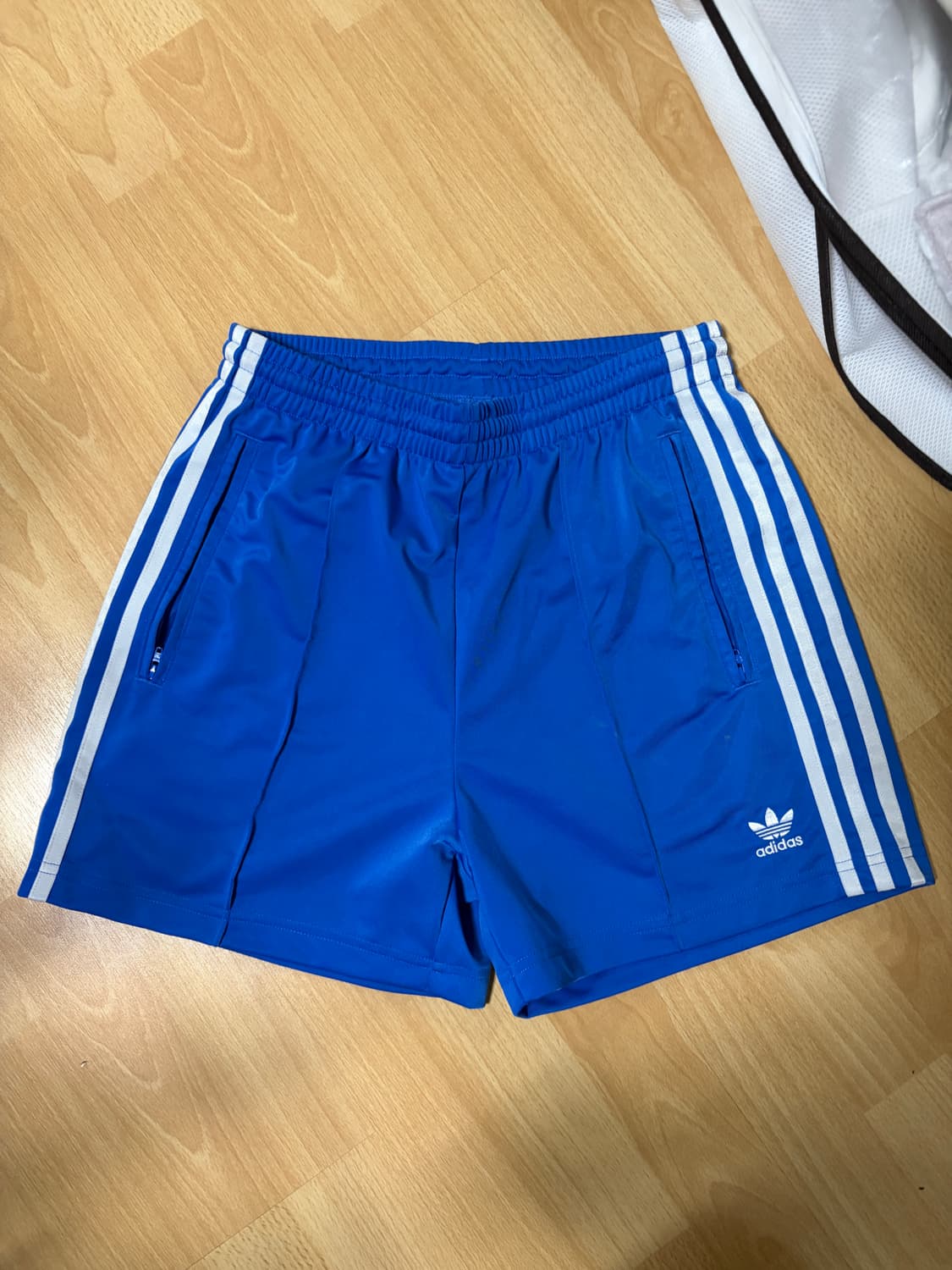 아디다스 파이어버드 쇼츠 블루 xs 상품이미지1