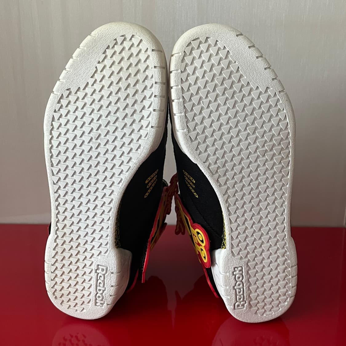 리복 x 키스해링 콜라보 한정 운동화 상품이미지5