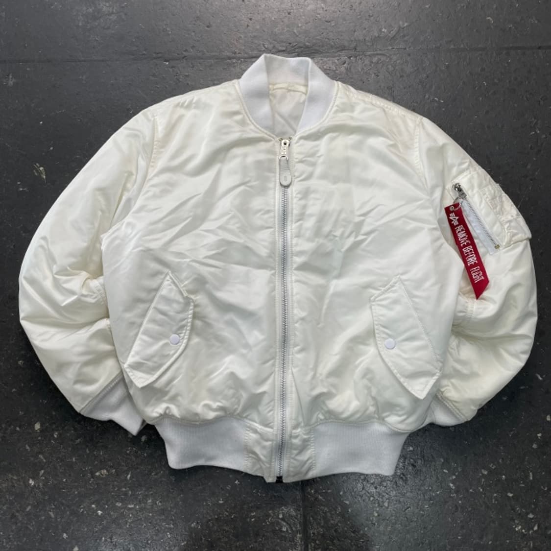 100 알파인더스트리 MA-1 항공점퍼 상품이미지1