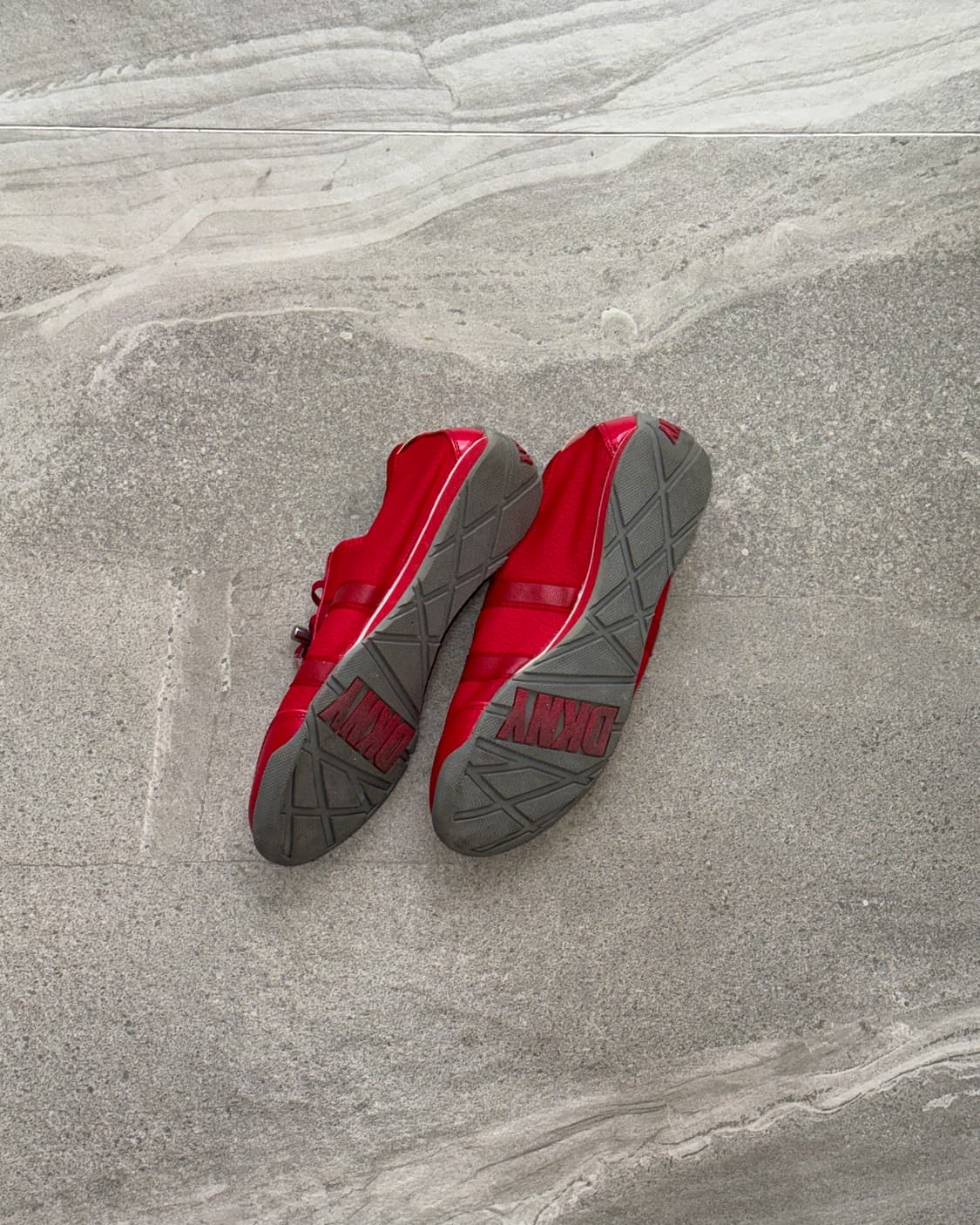 DKNY red stopper details sneakers  상품이미지4