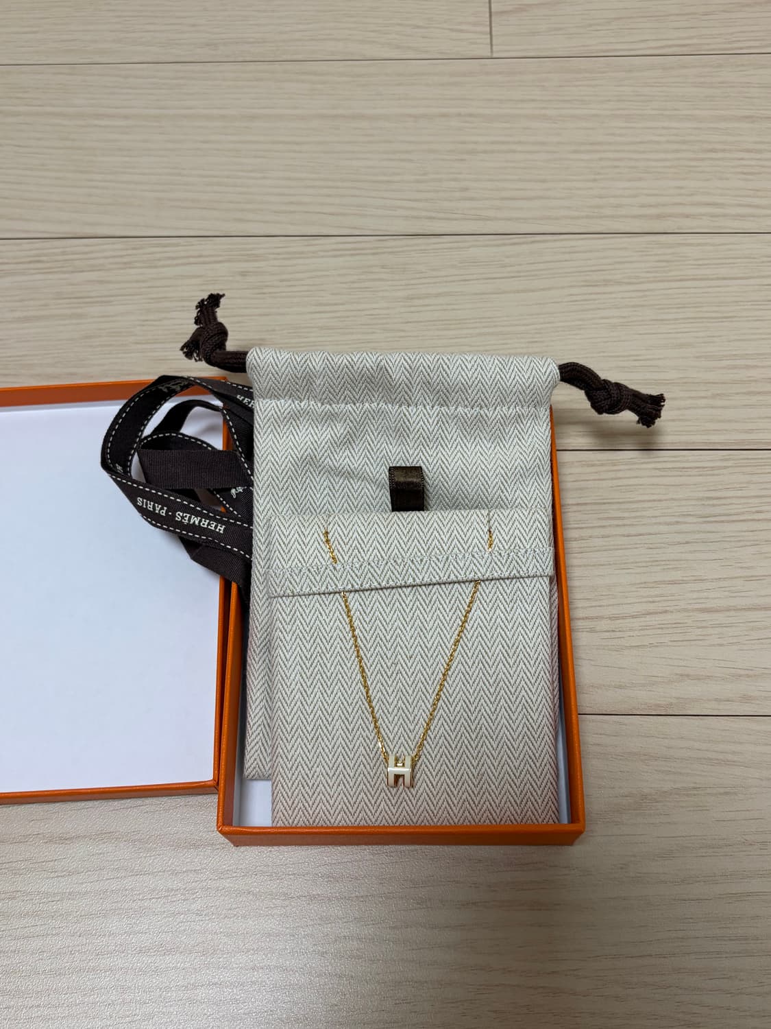 에르메스 미니 팝아슈 골드 판매합니다! 상품이미지1