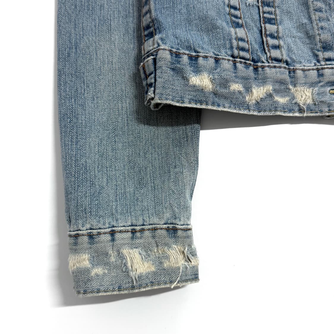 트루 릴리전 디스트레스드 데님 자켓 상품이미지3