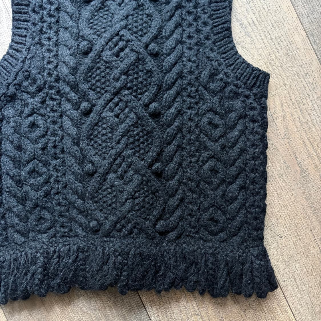 Hairy Motif Crochet Vest 상품이미지9