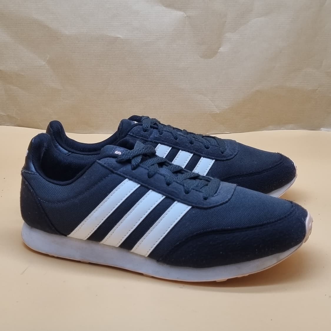 아디다스 런60s 4.0 여성운동화240  상품이미지1