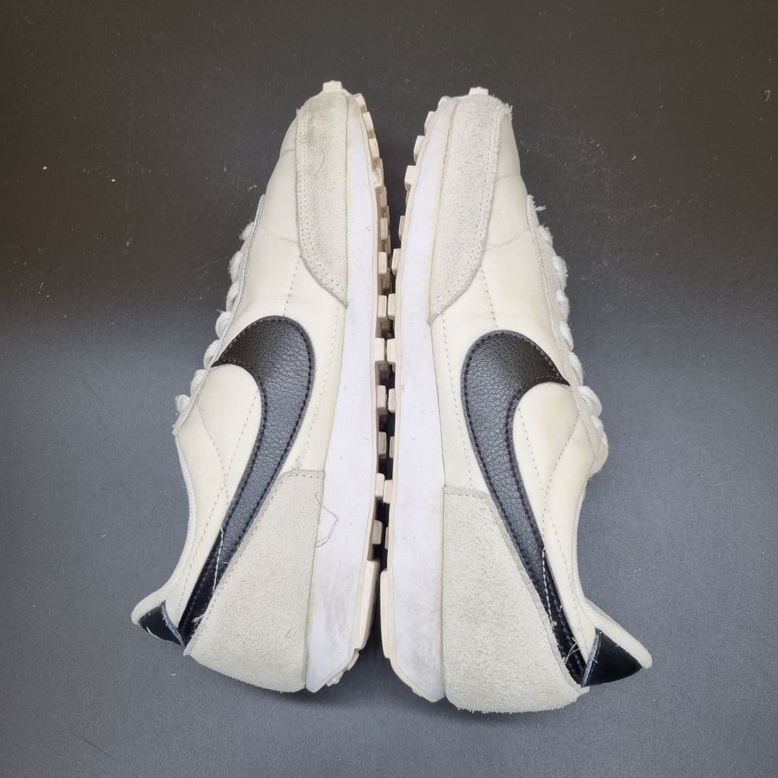 나이키 데이브레이크 흰검 여성운동화230  상품이미지5