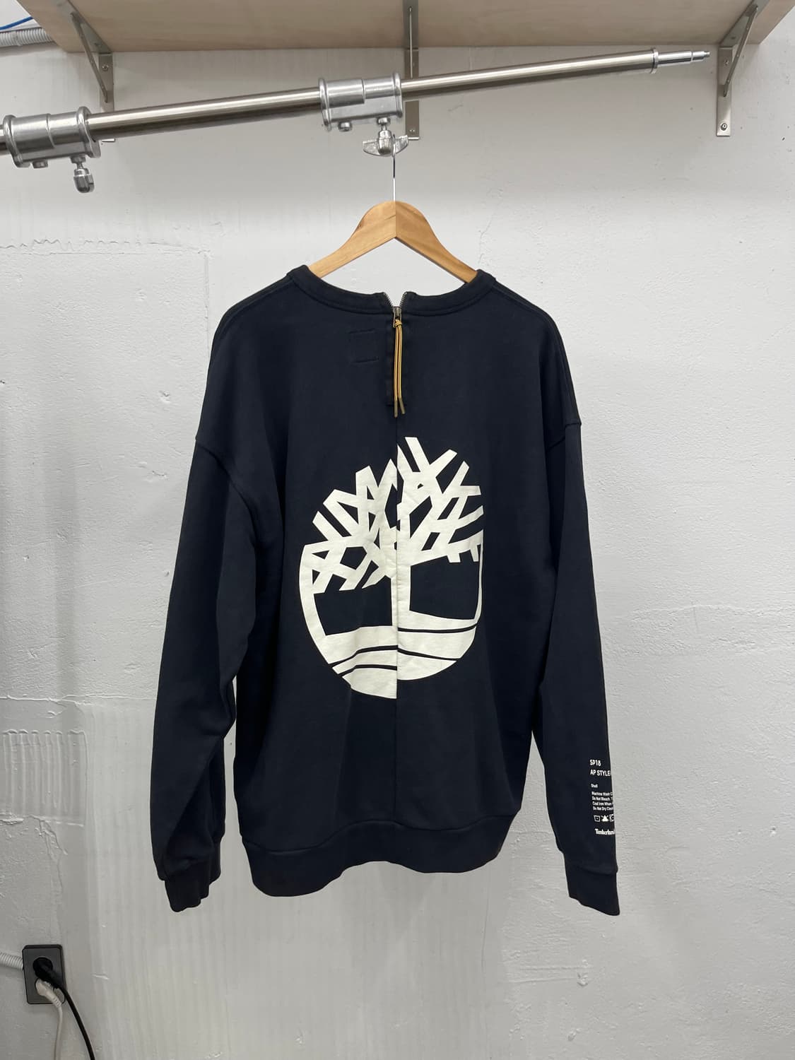 108) TIMBERLAND X MONKEY TIME 맨투맨 상품이미지1