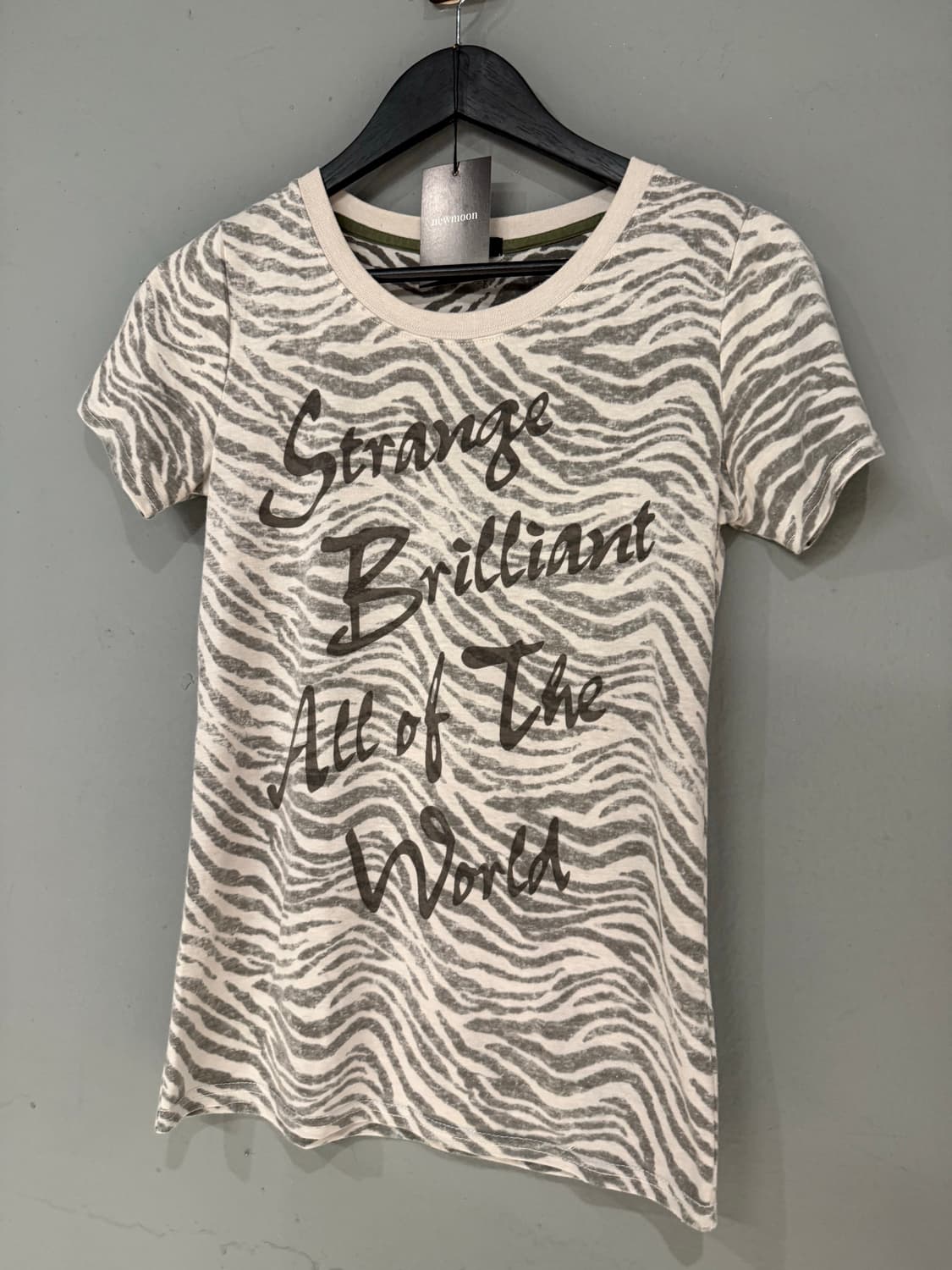 zebra pattern lettering top 상품이미지5