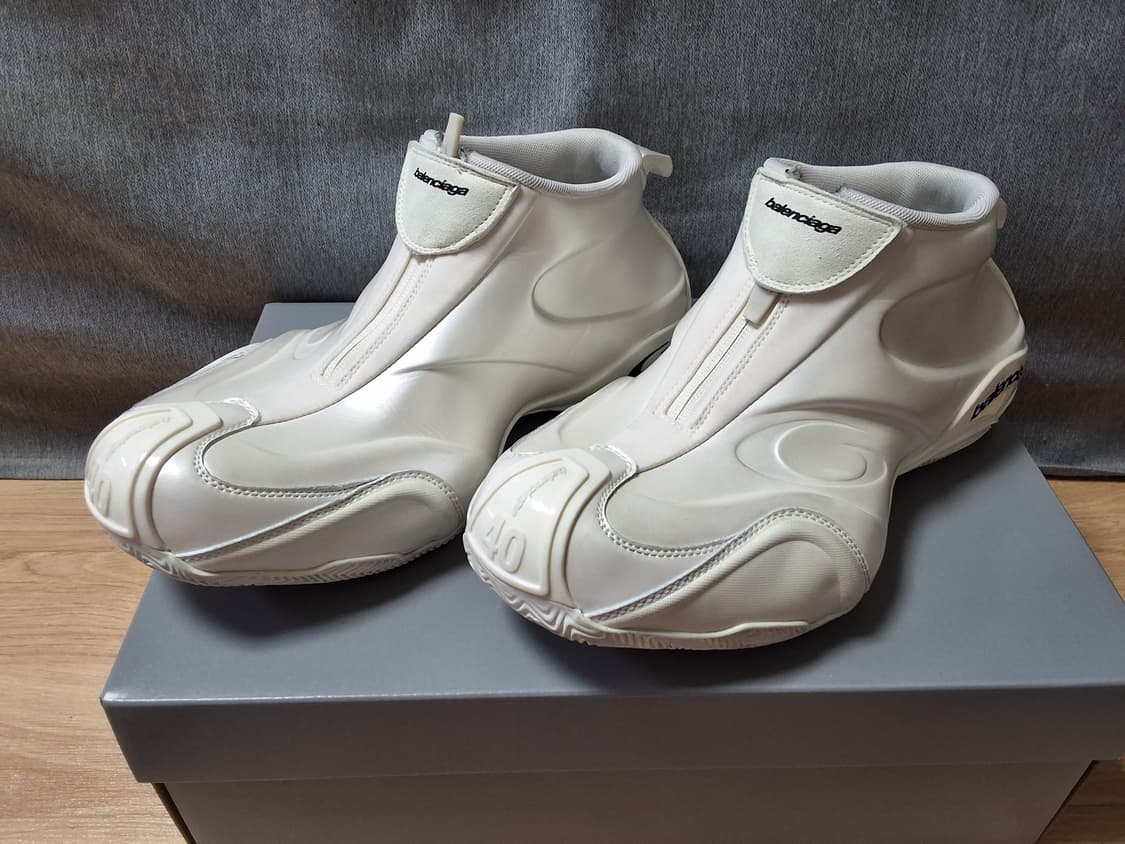 [새상품급] 발렌시아가 바스켓볼 스니커즈 40 상품이미지1