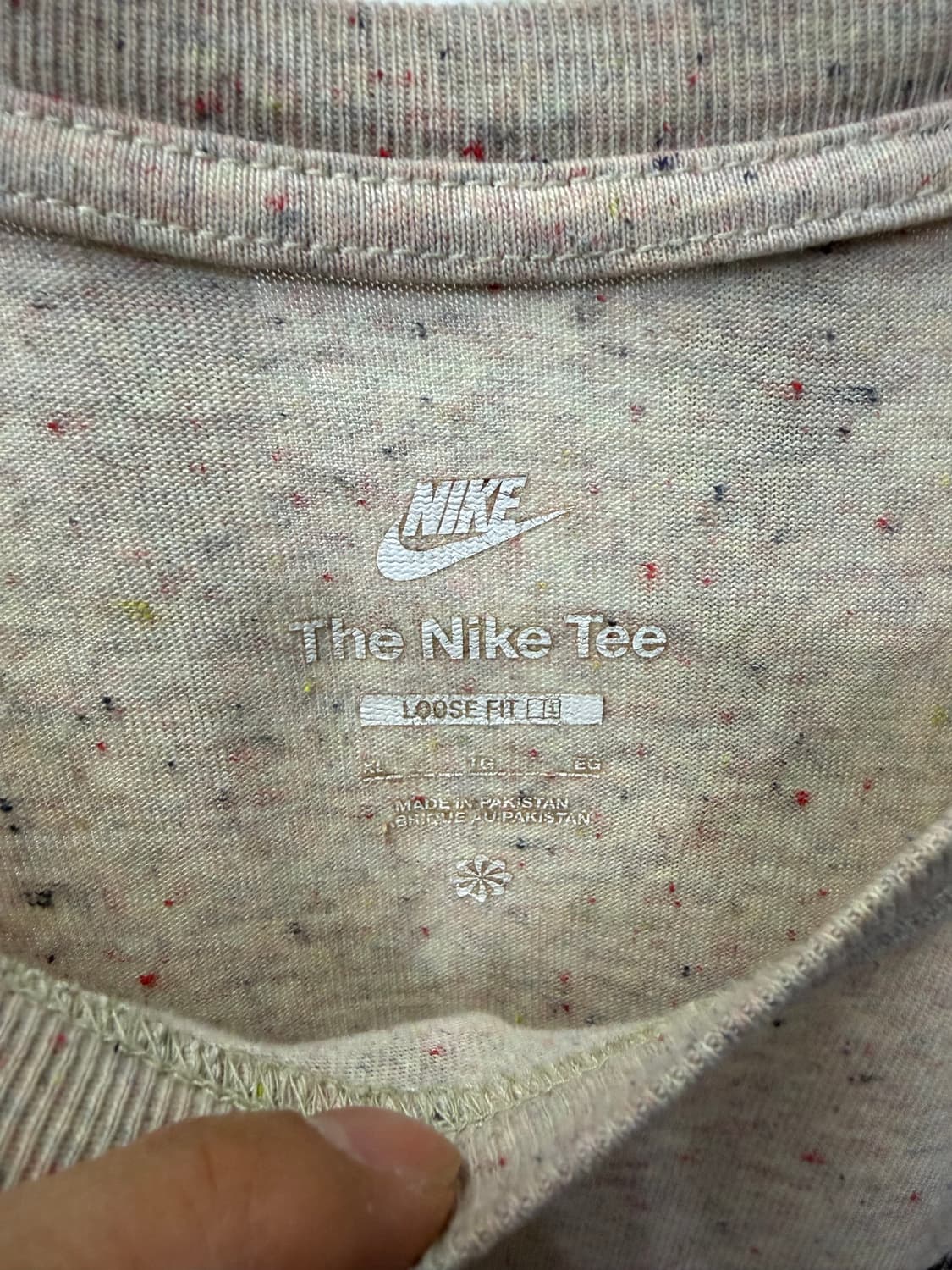 정품) 나이키 루즈핏 플라워 자수 반팔 티셔츠 XL 상품이미지7