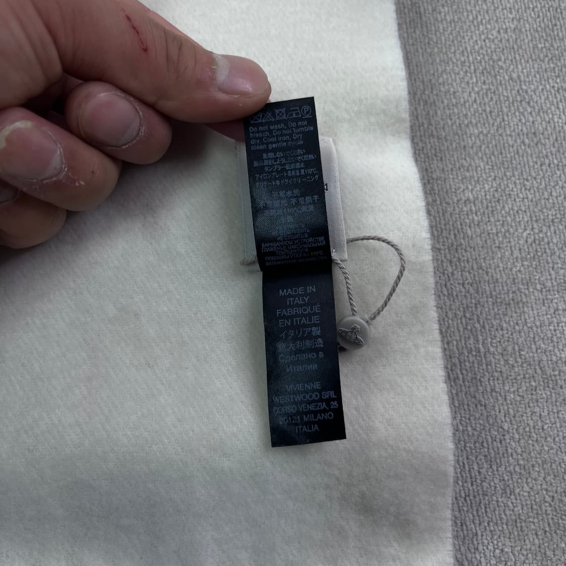 비비안 웨스트우드 자수 램스울 머플러 상품이미지4