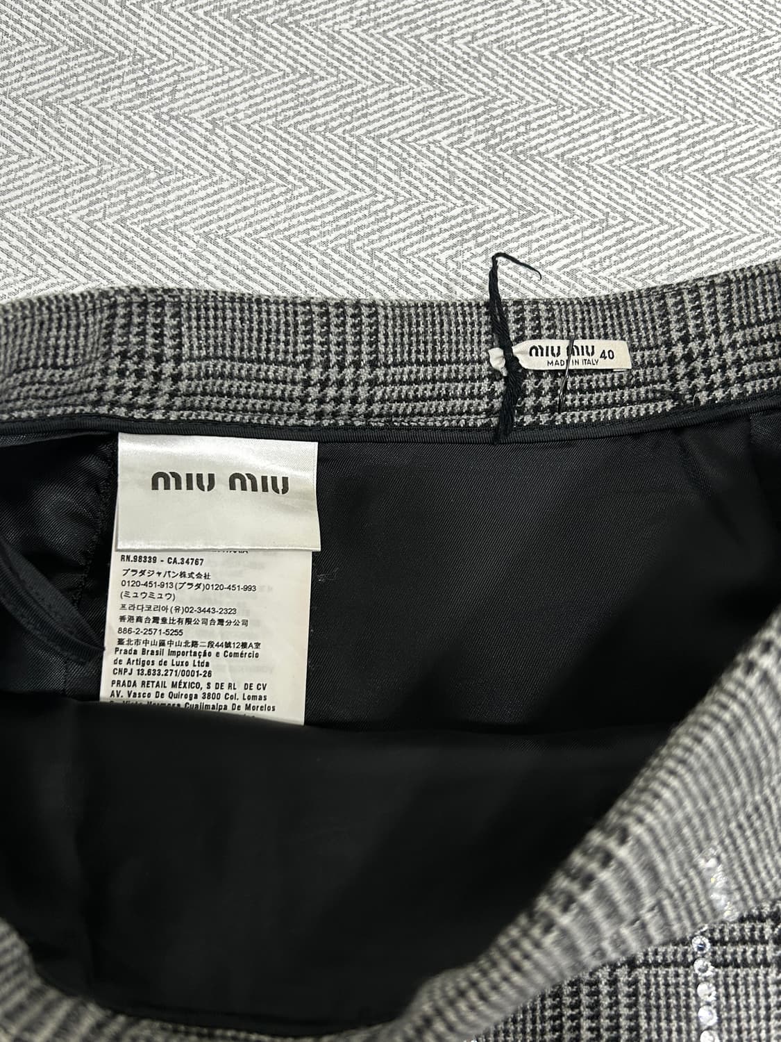 <새상품급> 미우미우 울 스커트 40사이즈 (66) 상품이미지4