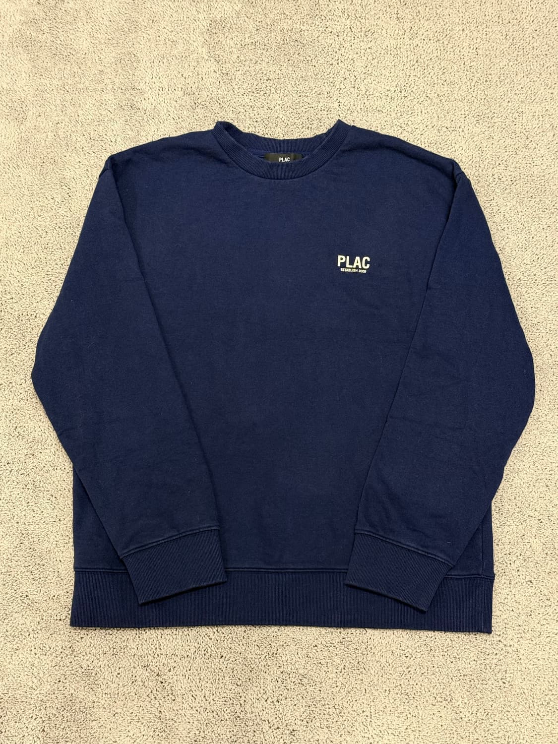 (L) 플랙 로고 맨투맨 네이비 상품이미지1