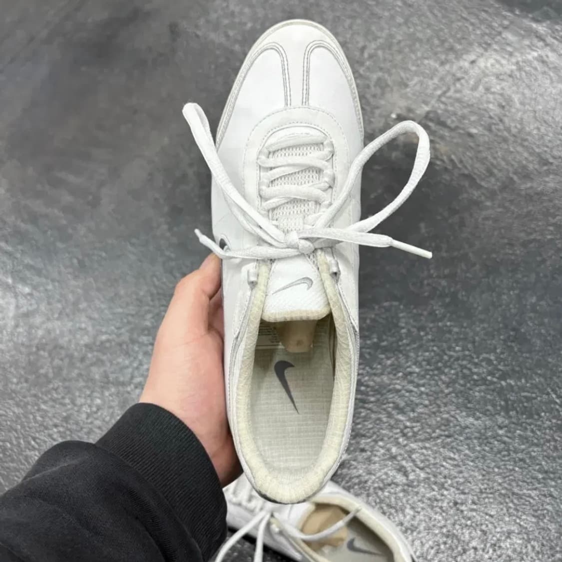 Nike Alexi 나이키 알렉시 유일매물 245 상품이미지4
