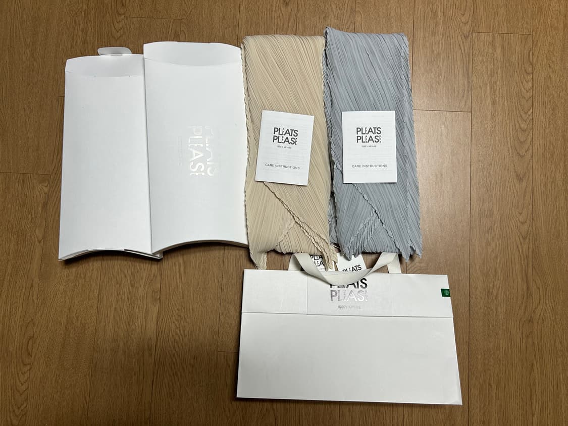 플리츠플리즈 베이직 스카프 베이지, 라이트 그레이 상품이미지1