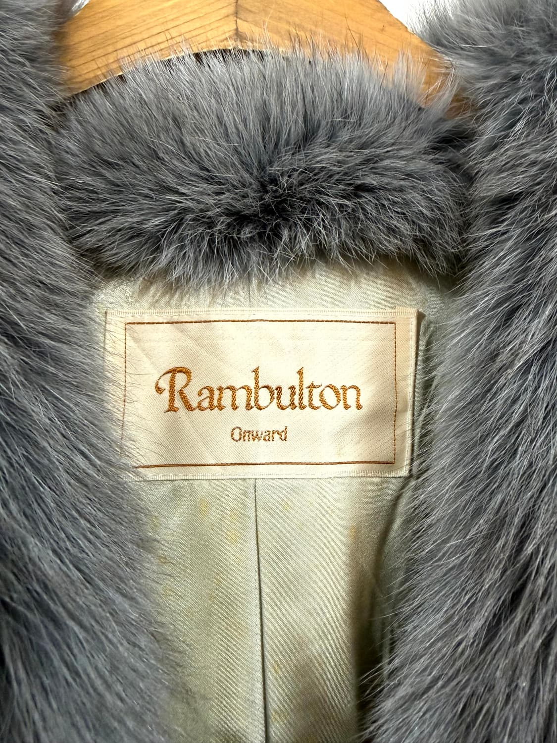 Rambulton Mink Blue Fox 밍크 자켓 상품이미지5