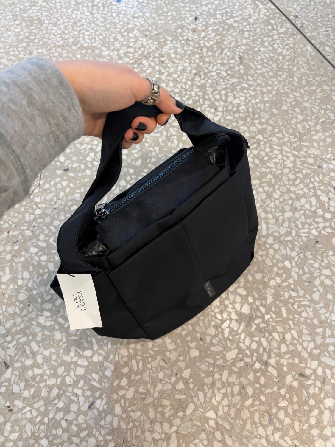 YSACCS Black Quilted Mini Tote Bag 상품이미지2