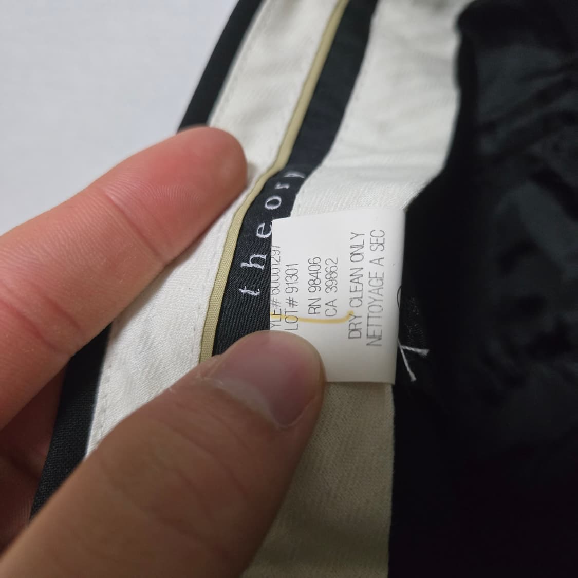 띠어리 테일러드라인 울 블랙 슬랙스 / 여성 팬츠 / 여성 슬랙스  상품이미지4